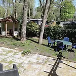Den Chalet Hoenderloo