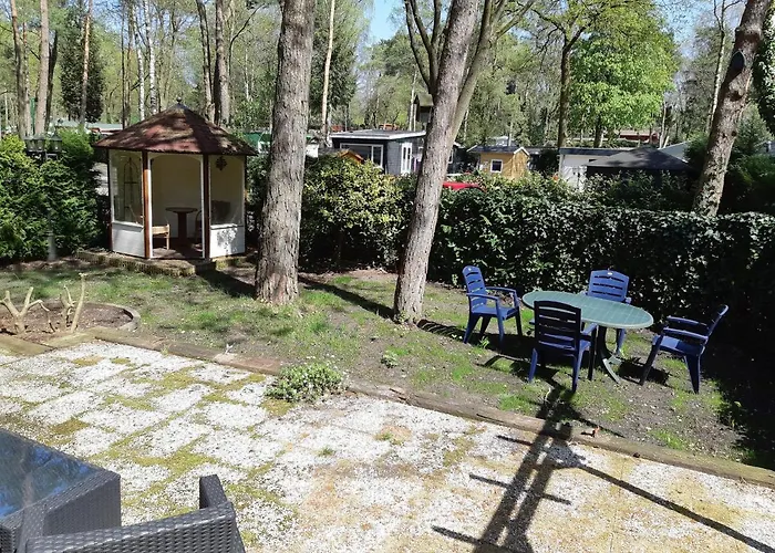 Den Chalé Hoenderloo